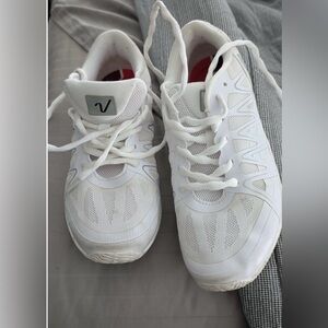 Varsity Edge Cheerleading shoes.  Size 8.5.  Great condition.